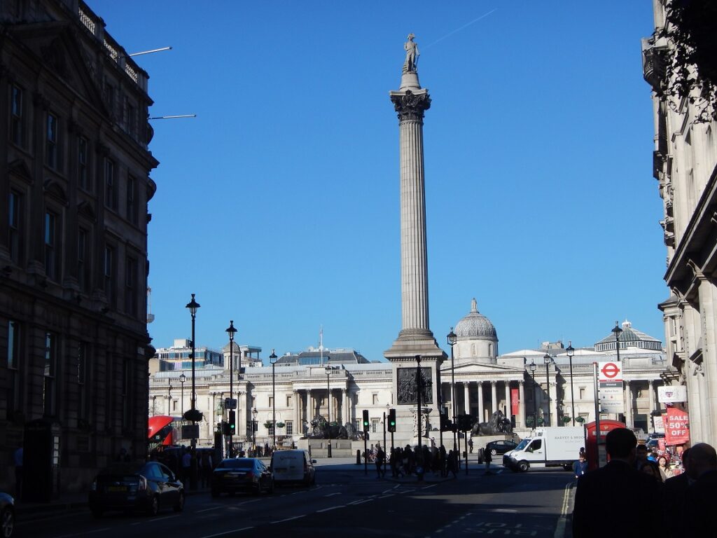 Náměstí Trafalgar Square v centru britské metropole Londýn.